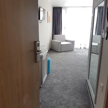 Oasis Del Sol - Front Lozenets