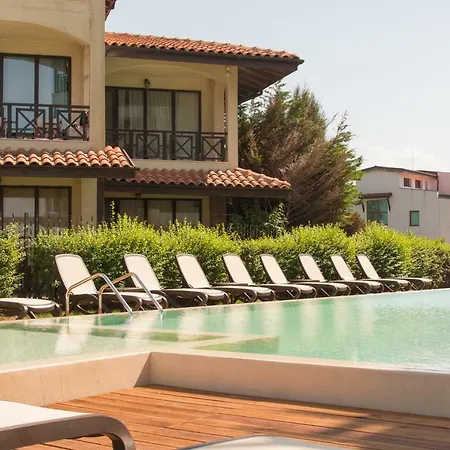 Üdülőközpont Oasis Del Sol - Front 3*