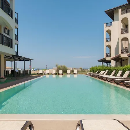 Complex Oasis Del Sol - Front 3*
