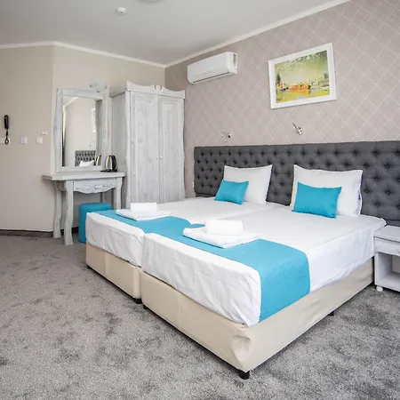 Oasis Del Sol - Front Lozenets