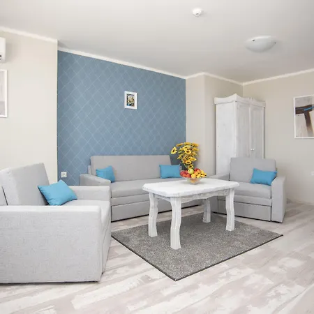 Oasis Del Sol - Front