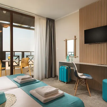 Oasis Del Sol - Front 3* Lozenets