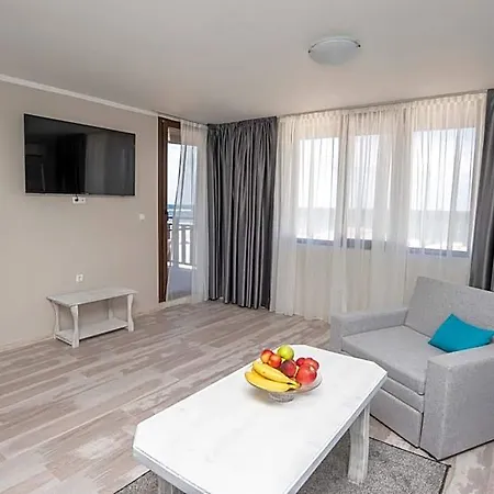Oasis Del Sol - Front 3*