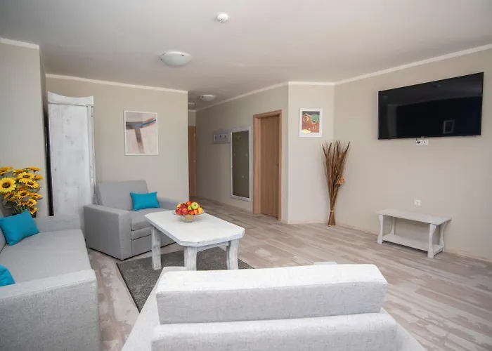 Oasis Del Sol - Front