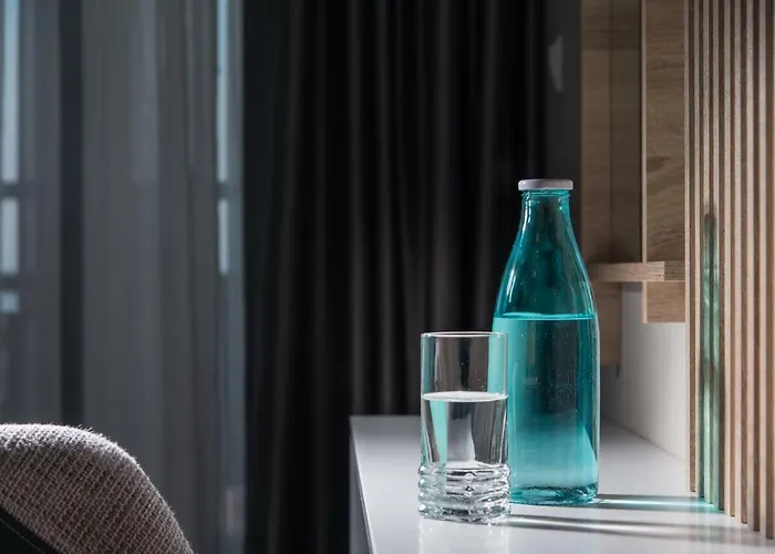 Oasis Del Sol - Front 洛泽内茨