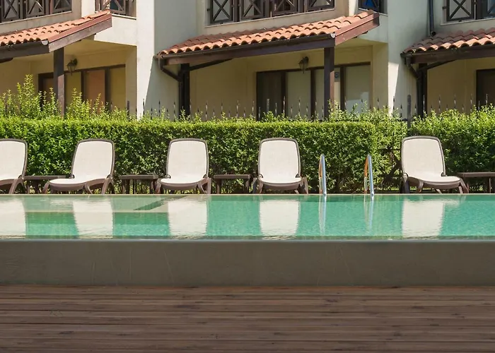 Oasis Del Sol - Front 3*